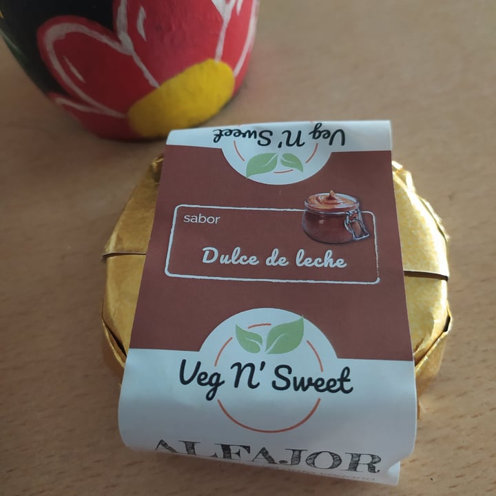 review photo of Veg N' Sweet Alfajor De Dulce De Leche shared by @benin on 16 Apr 2021 - review