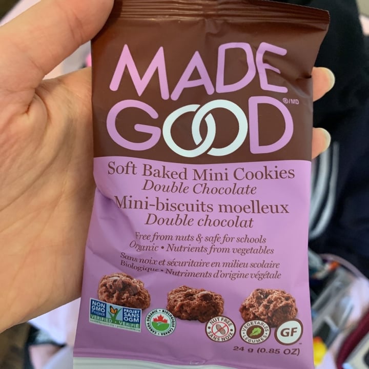 review photo of Made Good MadeGood Double Chocolate Soft Baked Mini Cookies shared by @perlabashmanian on 13 Apr 2020 - review