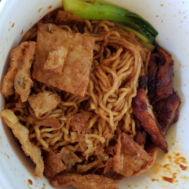 review photo of Origanics Char Siew Kolo Noodles shared by @darellelogram on 11 Jun 2021 - review
