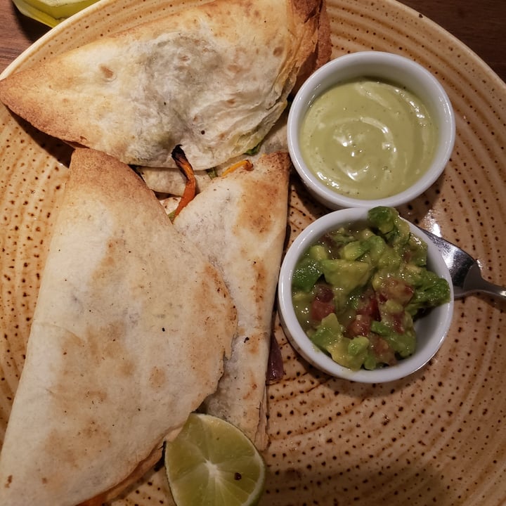 photo of Tea Connection Buenos tacos shared by @yukiita on  17 Jan 2022 - review