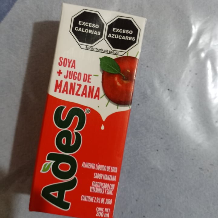 photo of Ades Jugo de Manzana & Soya shared by @vantedelions on  01 Feb 2022 - review