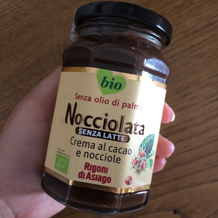 review photo of Nocciolata Crema Al Cacao E Nocciole shared by @sarahloveanimols22 on 21 May 2022 - review