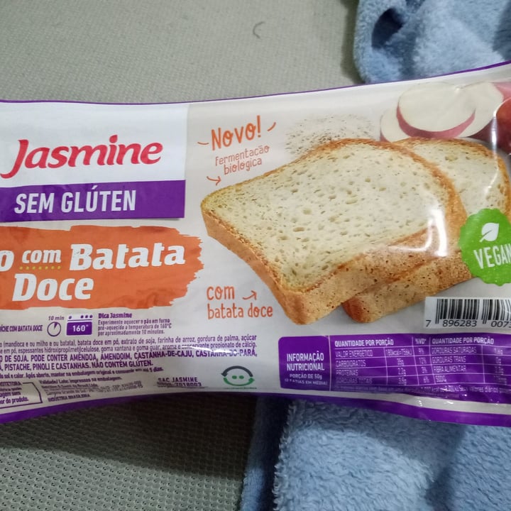 photo of Jasmine Pao de batata sem glúten shared by @patriciacoelho on  01 May 2022 - review