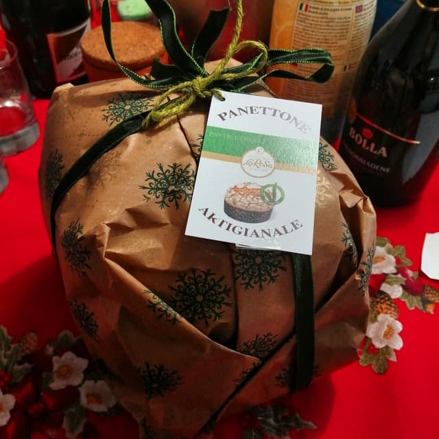 菜肴“Panettone vegano al cioccolato”的照片