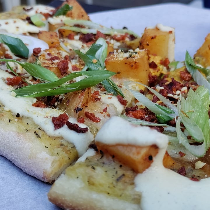 photo of Virtuous Pie Pie -Rogi Pizza shared by @mikebroadhead on  26 Jul 2022 - review