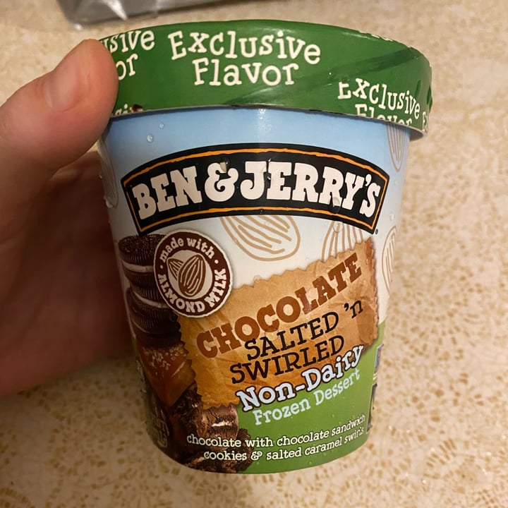 photo of Ben & Jerry's Chocolate Salted ‘n Swirled Non-Dairy Frozen Dessert shared by @knorthway on  21 Jan 2022 - review