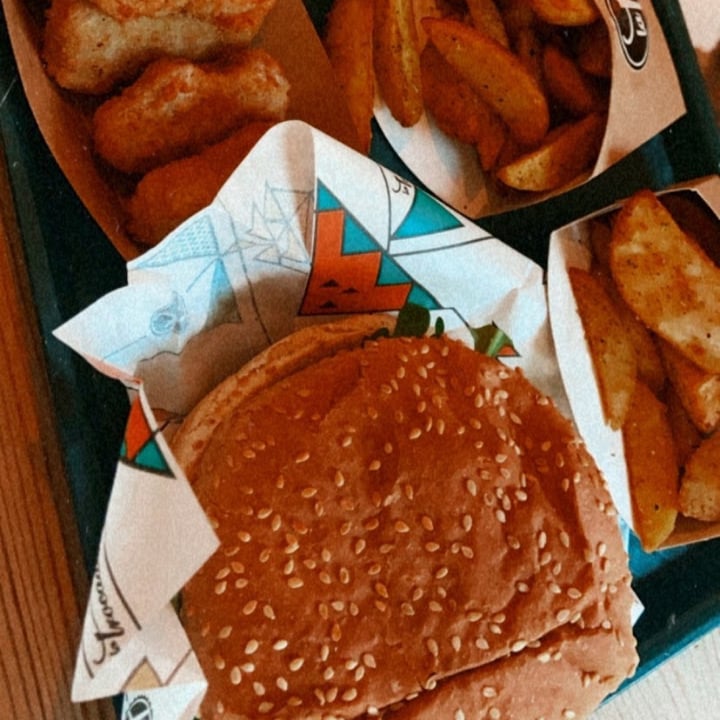 photo of La Trocadero Setburger shared by @isabelaferreiro on  14 Mar 2021 - review