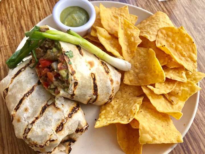 photo of Veggie Grill Carne Asada Burrito shared by @citybythbayvegan on  02 Jul 2019 - review