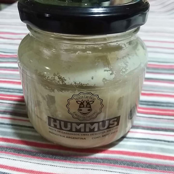 photo of Felices Las Vacas Hummus shared by @camilabrett on  10 Oct 2020 - review
