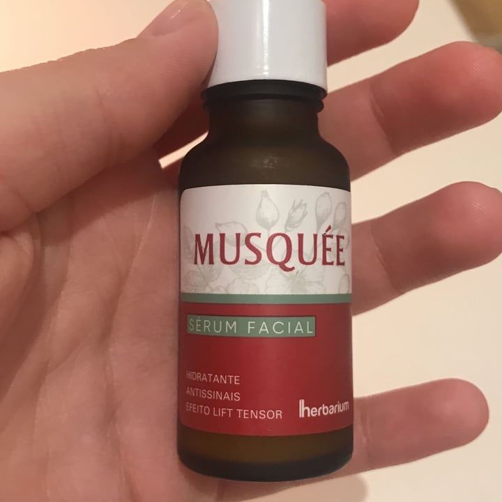 photo of musquée Musquée Serum facial shared by @marimateus on  02 May 2022 - review