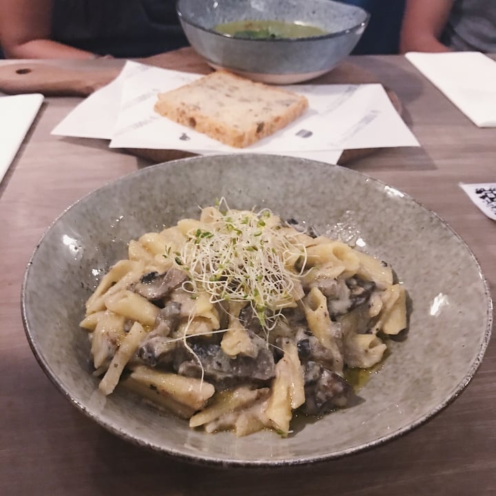 photo of Genius Central Singapore Creamy Mushroom Pasta shared by @mariaubergine on  31 Jul 2020 - review