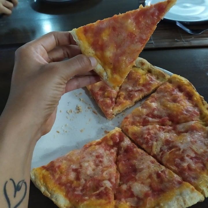 review photo of Villa Giacomelli Pizza margherita shared by @peruseando on 19 Dec 2021 - review