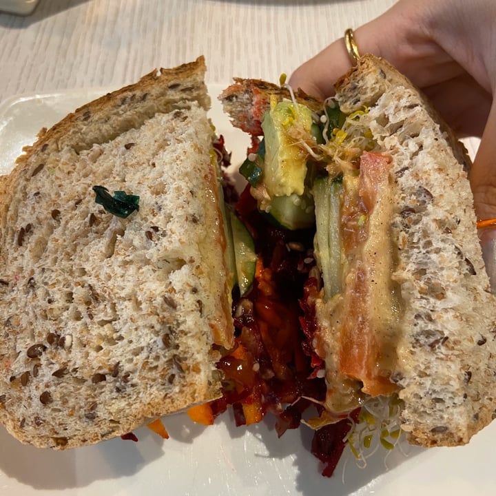 review photo of Cedele Bakery Cafe - Changi City Point Avocado & Veggie Sandwich shared by @leftongue on 08 Feb 2020 - review