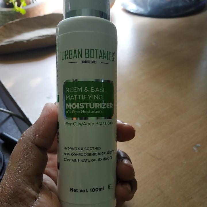 review photo of Urban botanics Neem And Basil Mattifying Moisturizer shared by @aparnaradhasathian on 15 Dec 2020 - review