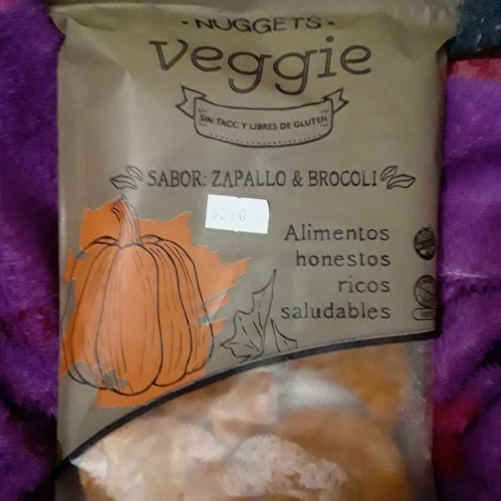 photo of Veggieland Nuggets veggie shared by @agustina1996 on  18 Oct 2021 - review