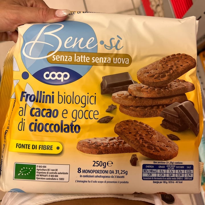 photo of Bene.Si coop Frollini Biologici Al Cacao E Gocce Di Cioccolato shared by @beap on  19 Jul 2022 - review