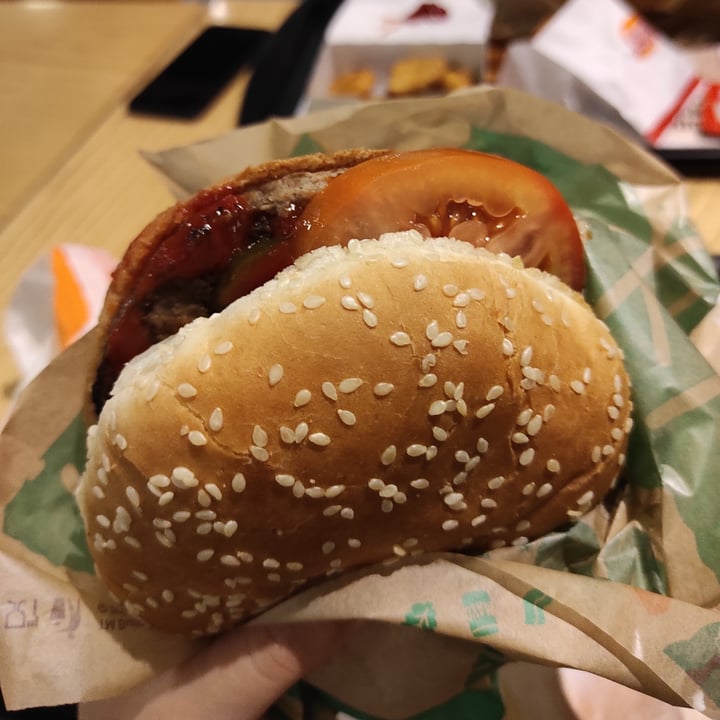 photo of Burger King Whopper Vegetal shared by @noemidip on  09 Nov 2022 - review