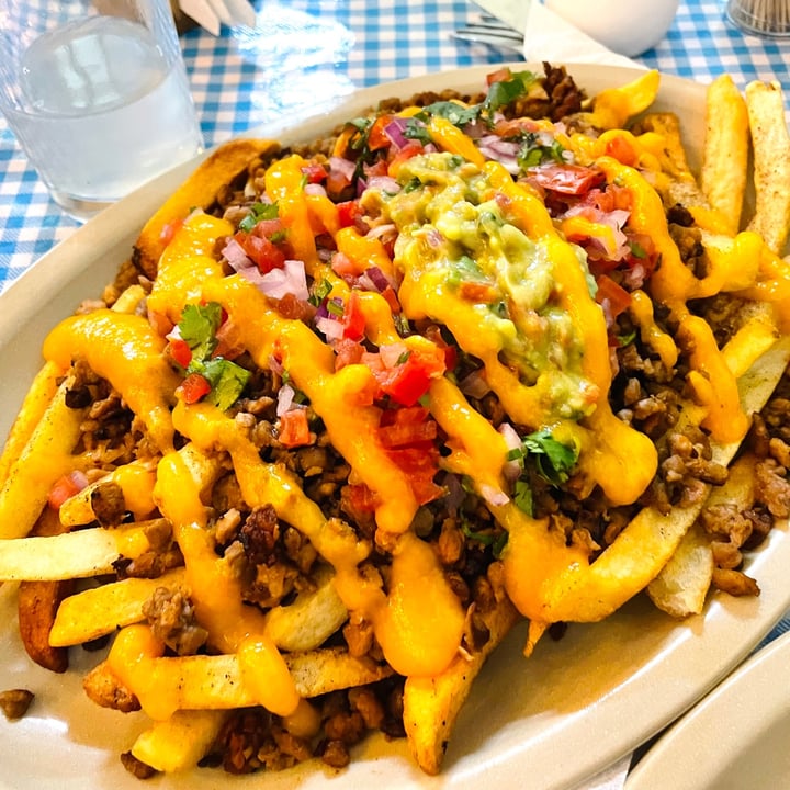 photo of Veganos la taqueria Papas Con Todo shared by @hugemittons on  22 Jul 2021 - review