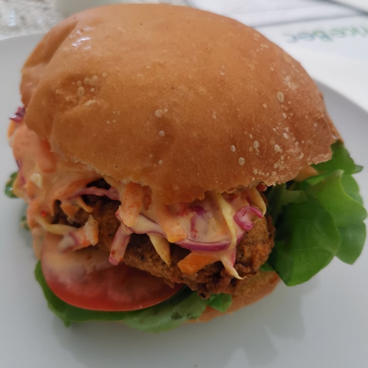 photo of The Vegan Chef Crispy Chickn Burger shared by @eltico on  23 Sep 2021 - review