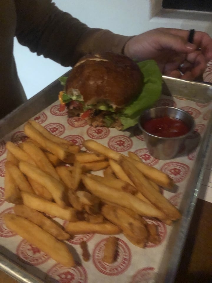 review photo of Ballast Point Brewing Little Italy Tempeh Al Pastor Tacos shared by @larcilou on 30 Nov 2019 - review