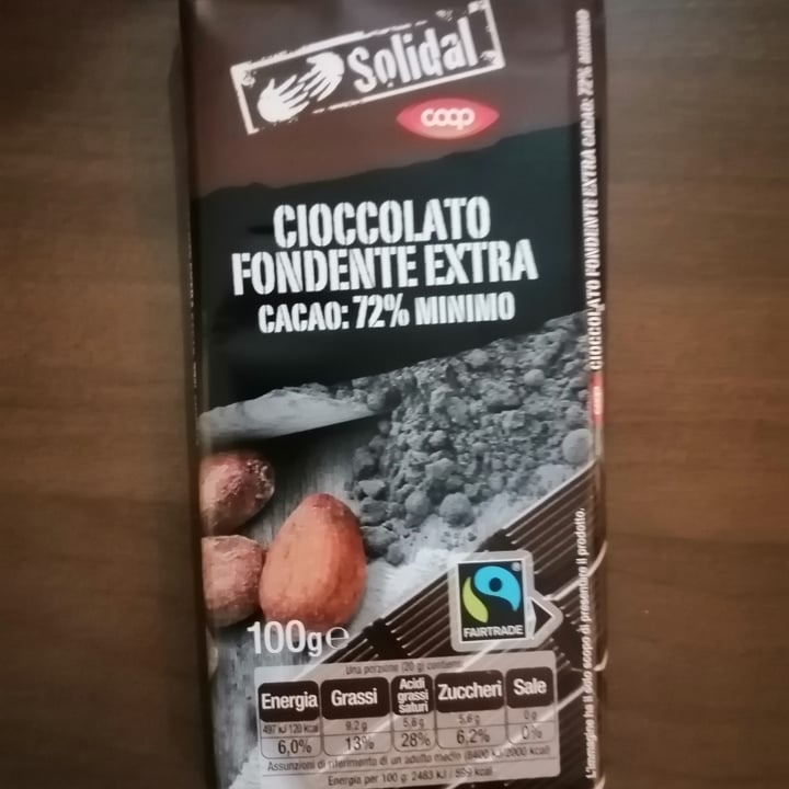 photo of Solidal coop Cioccolato Fondente Extra 72% shared by @fedevegana on  14 Nov 2021 - review