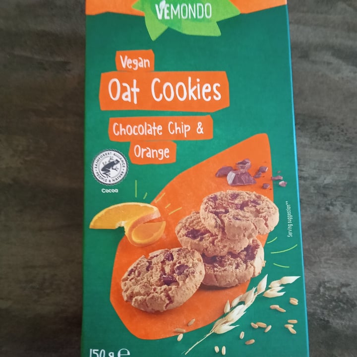 photo of Vemondo  Oat cookies - Choc Chunks and Orange shared by @labohemienne on  17 Oct 2022 - review