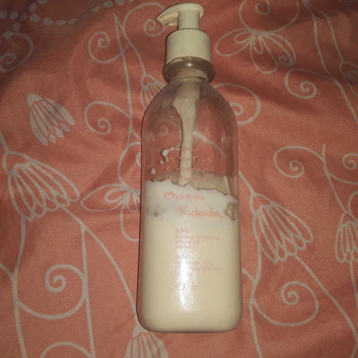review photo of Natura Desodorante hidratante corporal litchi shared by @lourbastatoribio on 09 Feb 2020 - review