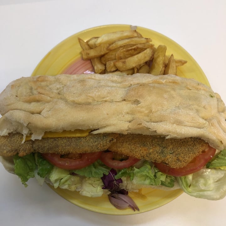 photo of Casa Mhia Sandwich De Milanesa De Seitan shared by @rbalzardi on  28 Oct 2020 - review