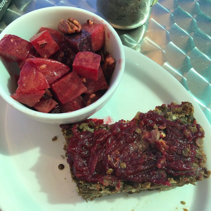 photo of Roots Zero Waste Market Vegan Loaf And Beet Salad shared by @hannaheatsplants on  27 Feb 2021 - review