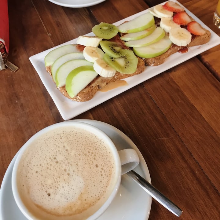 review photo of Tienda de Café Peanut Butter Toast shared by @francescachina on 18 May 2021 - review