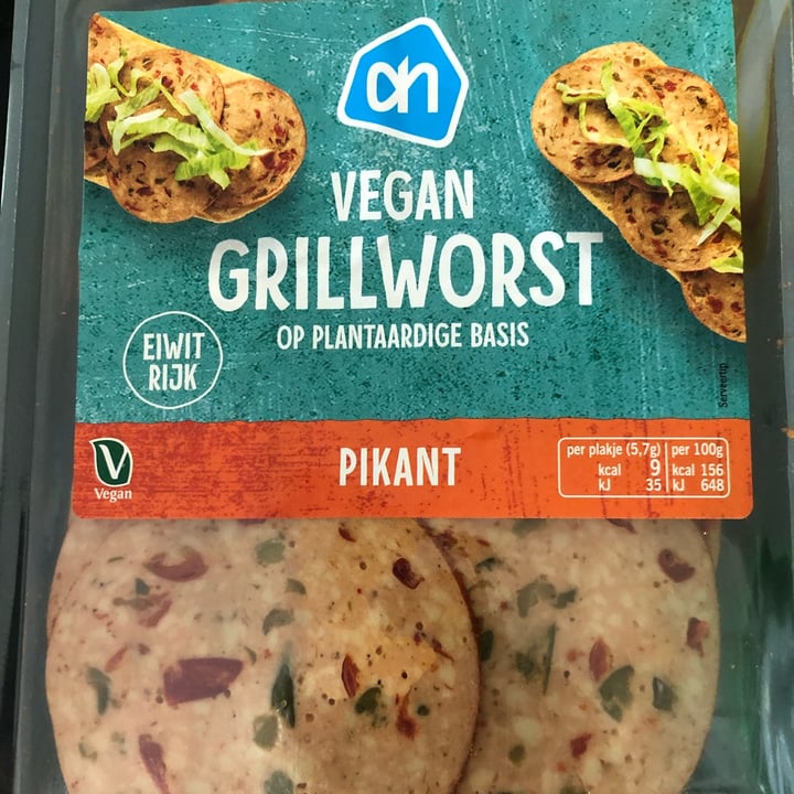 photo of Albert Heijn Vegan Grillworst Pikant shared by @louiseloveslentils on  09 Jul 2022 - review