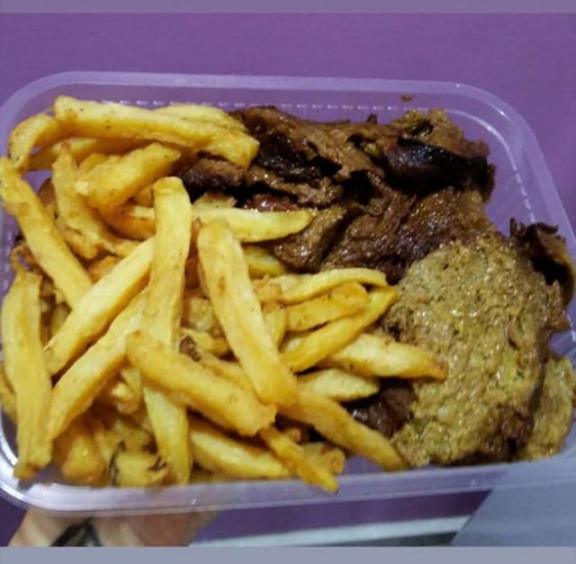 Photo of the dish “Seitán a la parrilla con fritas”