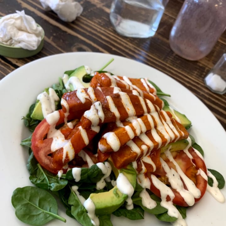 photo of Two Mammas' Vegan Kitchen Vegan Chicken Salad shared by @marissal on  05 Aug 2020 - review