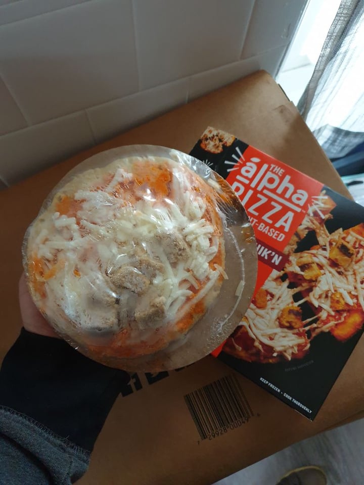 photo of Alpha Foods Buffalo Chik’n alpha Pizza shared by @autumnleaves on  04 Nov 2019 - review