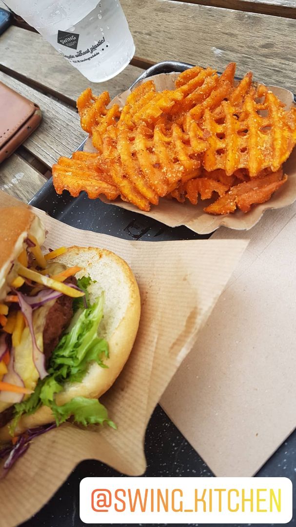 photo of Swing Kitchen Cheese Burger shared by @olivfnzl on  29 Feb 2020 - review