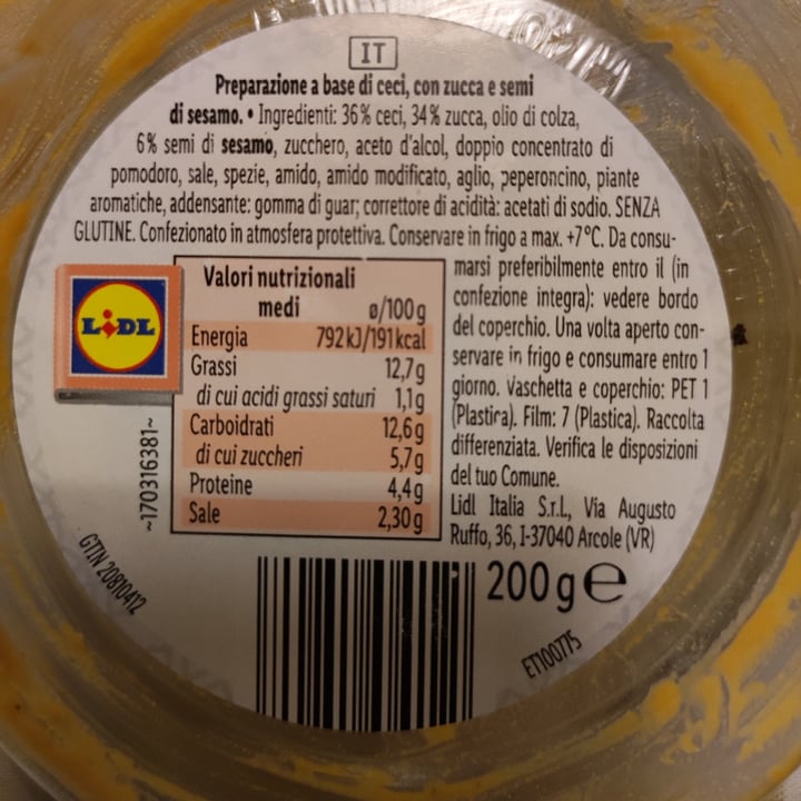 photo of Lidl hummus with pumpkin shared by @lula1986 on  19 Oct 2022 - review