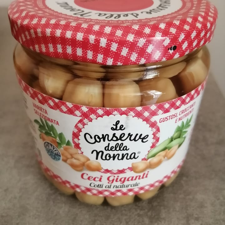 review photo of Le conserve della nonna Ceci giganti shared by @veganviviana on 13 Apr 2022 - review