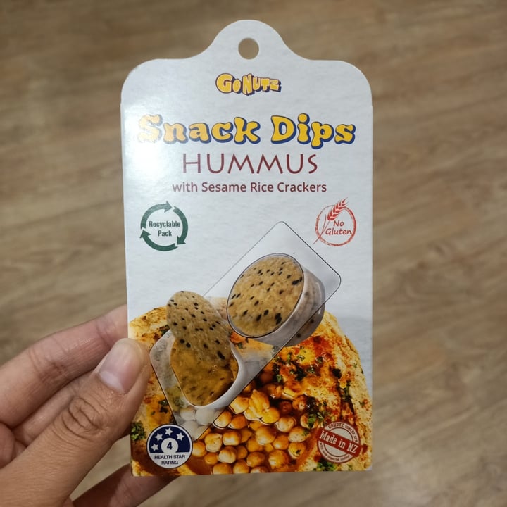 photo of gonutz, made in New Zealand Snack Dips Hummus with Sesame Rice Crackers shared by @weeney on  05 Oct 2022 - review