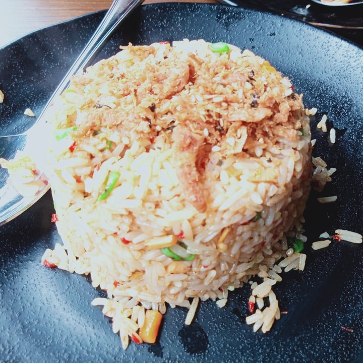 photo of Leaf Corner Tom Yum Fried Rice Without  Egg shared by @veganspicegirl on  09 May 2022 - review