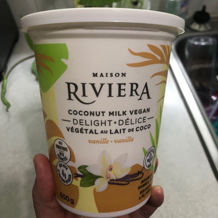 review photo of Maison Riviera Coconut milk vegan vanilla yogurt shared by @lisajustinep on 18 Jun 2021 - review