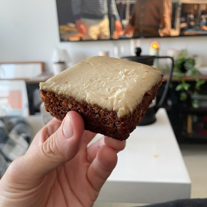 photo of Sweets from the Earth Spiced carrot cake shared by @xdarrenx on  28 Oct 2021 - review