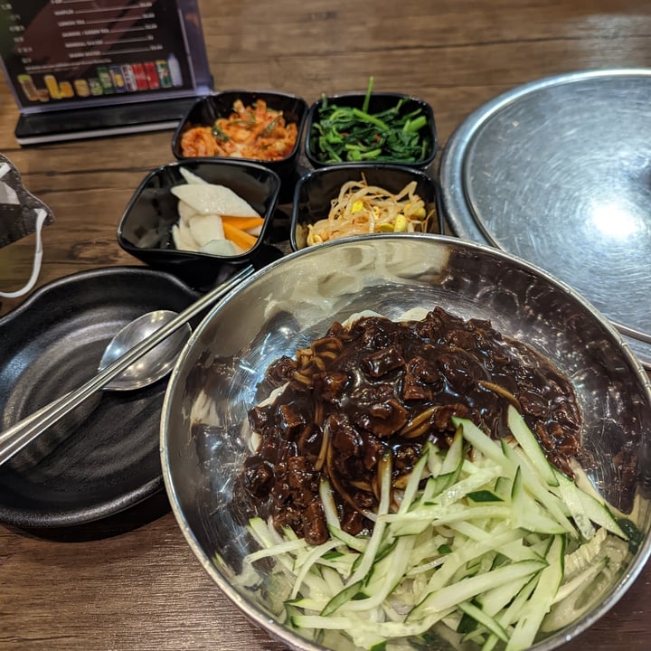 review photo of Gum Gang Won Restaurant Vegan jajjangmyeon shared by @nadoose on 26 Oct 2022 - review