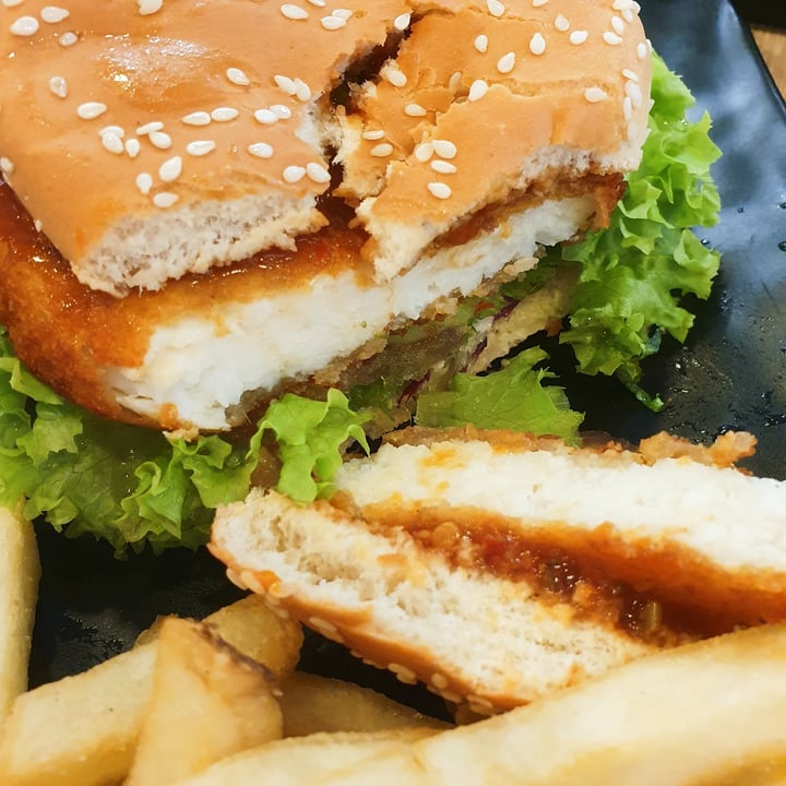 photo of GreenDot - NEX Thai Spicy Konnyaku Burger (Vegan) shared by @iloveveggies on  22 Jan 2021 - review