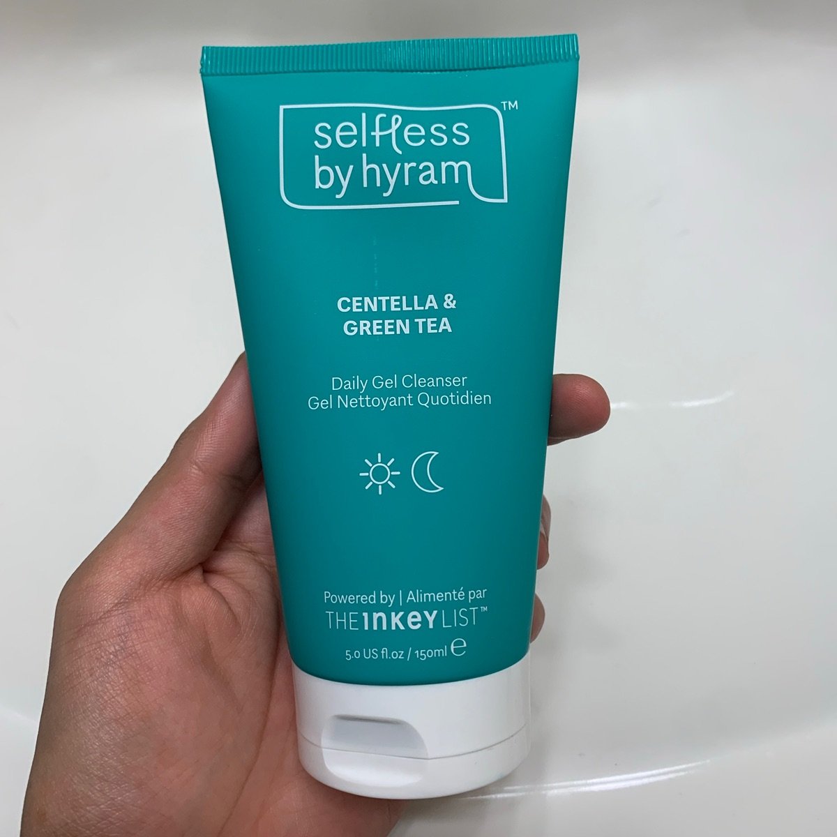 Selfless by Hyram Centella & Green Tea Hydrating Gel Cleanser Reviews abillion
