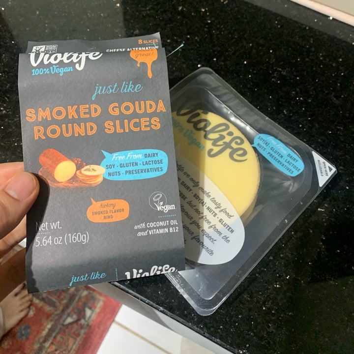 photo of Violife Smoked Gouda Round Slices shared by @cayo on  12 Nov 2022 - review