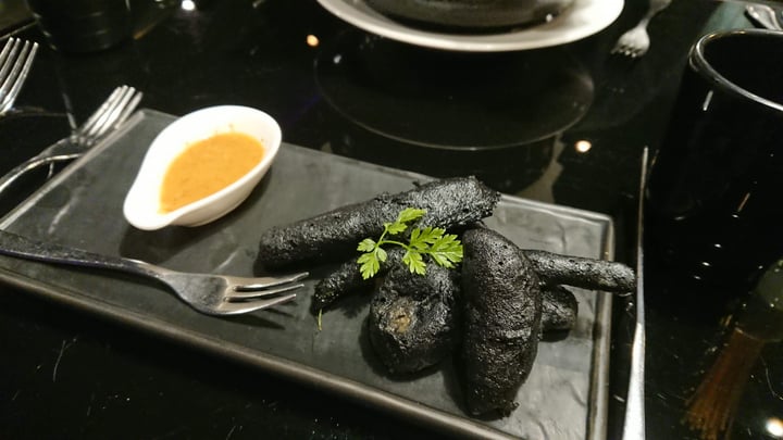photo of Joie Charcoal Coated Tempura Platter shared by @hollya113 on  19 Apr 2020 - review