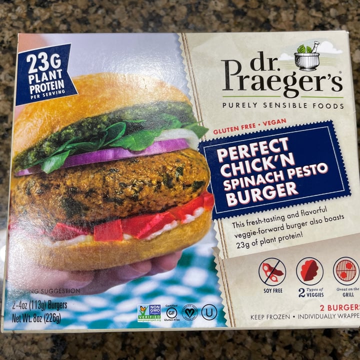 photo of Dr. Praeger's Perfect Chick'n spinach pesto burger shared by @karenasp on  23 Oct 2021 - review