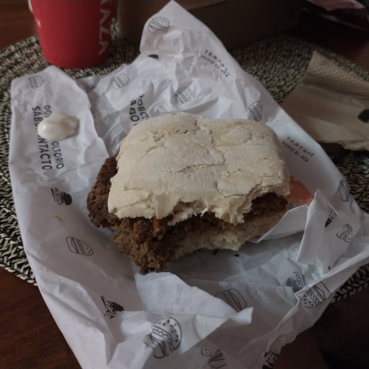 photo of Mostaza Vegan NotBurger shared by @pandafio on  20 Dec 2021 - review