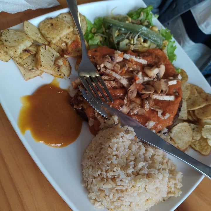 photo of Vegan'us Almuerzo corriente shared by @saraluer on  13 Mar 2021 - review