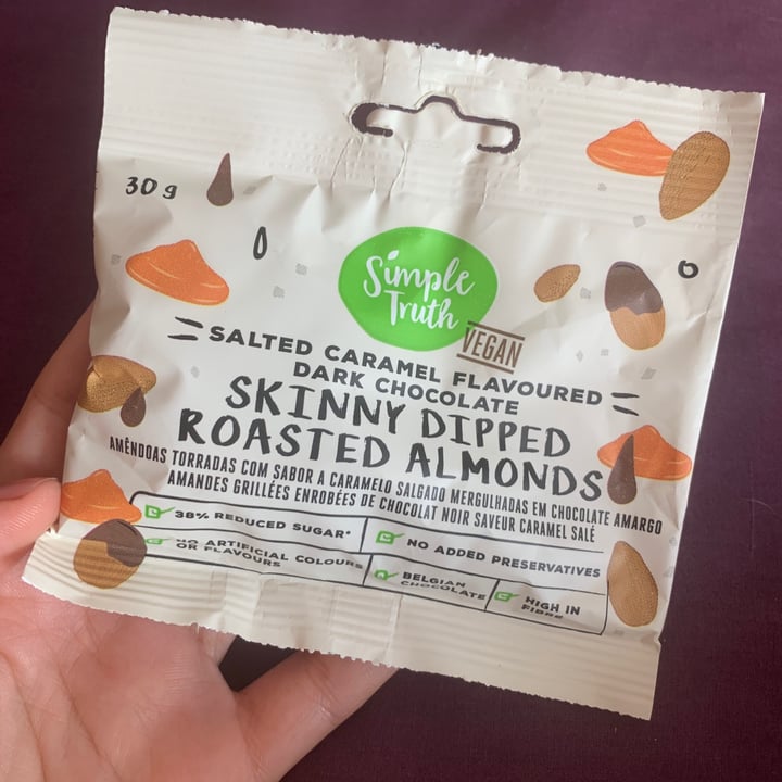 photo of Simple Truth Salted Caramel Flavoured Dark Chocolate Skinny Dipped Roasted Almonds shared by @keziahgabriel on  31 Dec 2020 - review
